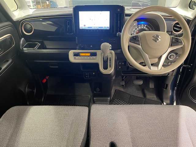 スズキ ワゴンＲ スマイル HYBRID X 宮城県 2021(令3)年 4万km インディゴブルーメタリック/ホワイト2トーン スズキセーフティーサポート/・車線逸脱警報装置/・デュアルセンサーブレーキサポート/・ヘッドアップディスプレイ/・先行車発進お知らせ機能/・レーダークルーズコントロール/・車線維持支援機能/・ふらつき警報/・後方誤発進抑制機能/・低速時ブレーキサポート/・ハイビームアシスト/純正ナビ/・フルセグTV/Bluetooth/CD/USB/・全方位カメラ/・ドライブレコーダー（前後）/・ETC/両側パワースライドドア/コーナーセンサー/アイドリングストップ/シートヒーター（運転席）/プッシュスタート/・スマートキー/LEDヘッドライト/・オートライト/・オートハイビーム