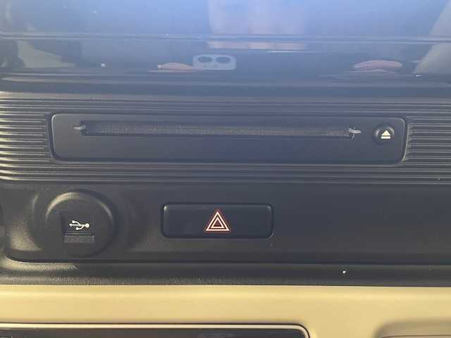 スズキ ワゴンＲ スマイル HYBRID X 宮城県 2021(令3)年 4万km インディゴブルーメタリック/ホワイト2トーン スズキセーフティーサポート/・車線逸脱警報装置/・デュアルセンサーブレーキサポート/・ヘッドアップディスプレイ/・先行車発進お知らせ機能/・レーダークルーズコントロール/・車線維持支援機能/・ふらつき警報/・後方誤発進抑制機能/・低速時ブレーキサポート/・ハイビームアシスト/純正ナビ/・フルセグTV/Bluetooth/CD/USB/・全方位カメラ/・ドライブレコーダー（前後）/・ETC/両側パワースライドドア/コーナーセンサー/アイドリングストップ/シートヒーター（運転席）/プッシュスタート/・スマートキー/LEDヘッドライト/・オートライト/・オートハイビーム