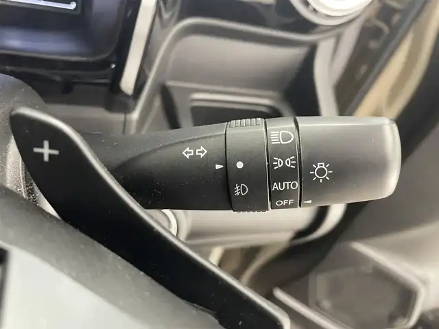 スズキ クロスビー HYBRID MZ 滋賀県 2019(平31)年 5.9万km キャラバンアイボリーパールメタリック/ブラック 2トーンルーフ 純正8型ナビ【CD/DVD/SD/Bluetooth/フルセグ】/デュアルセンサーブレーキサポート/シートヒーター/ドライブレコーダー/アイドリングストップ/パドルシフト/ステアリングリモコン/オートライト/LEDヘッドライト/スマートキー/スペアキー