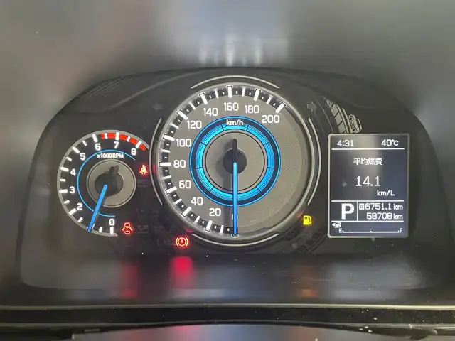 スズキ クロスビー HYBRID MZ 滋賀県 2019(平31)年 5.9万km キャラバンアイボリーパールメタリック/ブラック 2トーンルーフ 純正8型ナビ【CD/DVD/SD/Bluetooth/フルセグ】/デュアルセンサーブレーキサポート/シートヒーター/ドライブレコーダー/アイドリングストップ/パドルシフト/ステアリングリモコン/オートライト/LEDヘッドライト/スマートキー/スペアキー