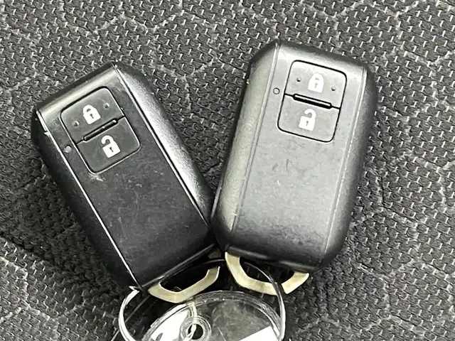 スズキ クロスビー HYBRID MZ 熊本県 2019(平31)年 5.9万km キャラバンアイボリーパールメタリック/ブラック 2トーンルーフ 禁煙車/純正8型ナビAVIC-RLS901【CD/DVD/SD/Bluetooth/フルセグ】/クルーズコントロール/純正前方ドライブレコーダー/ETC2.0/後ろのみクリアランスソナー/前席シートヒーター/アイドリングストップ/パーキングアシスト/衝突軽減ブレーキ/レーンキープアシスト/横滑り防止/パドルシフト/純正フロアマット/純正16インチAW/オートライト/LEDヘッドライト/フォグライト/スマートキー/プッシュスタート/スペアキー1本