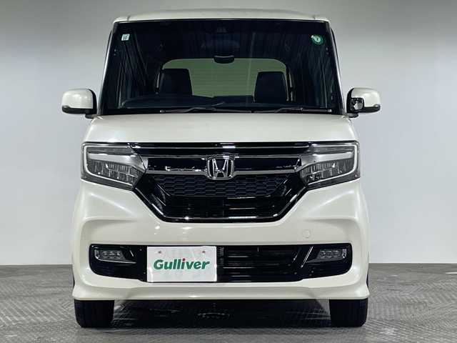 ホンダ Ｎ ＢＯＸ カスタム G L ターボ ホンダセンシング 神奈川県 2017(平29)年 6.6万km プレミアムホワイトパールⅡ ターボ/社外7型メモリーナビゲーション【AVIC-RZ800】/フルセグ　CD DVD　Bluetooth　SD/バックカメラ/両側電動スライドドア/ホンダセンシング/衝突軽減ブレーキ/誤発進抑制機能/後方誤発進抑制機能/歩行者事故低減ステアリング/先行車発進お知らせ機能/アダブティブクルーズコントロール/車線維持支援システム/オートハイビーム/標識認識機能/路外逸脱抑制k伊能/革巻きステアリング/ステチルトステアリング/ステアリングスイッチ/ハーフレザーシート/ビルトインETC/USB電源ソケット/プッシュスタート/スマートキー/LEDヘッドライト/オートライト/フロントフォグランプ/純正リアスポイラー/純正15インチアルミホイール