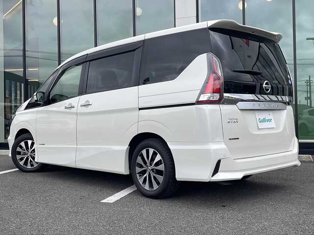 日産 セレナ ハイウェイスターVセレクションⅡ 福岡県 2019(平31)年 3万km ブリリアントホワイトパール 純正7インチSDナビ/CD/DVD再生機能有/Bluetooth/全周囲カメラ/両側パワースライドドア/クルーズコントロール/11インチフリップダウンモニター/純正アルミホイール/セーフティパックA/LEDヘッドライト/純正フロアマット/純正ドライブレコーダー/コーナーセンサー