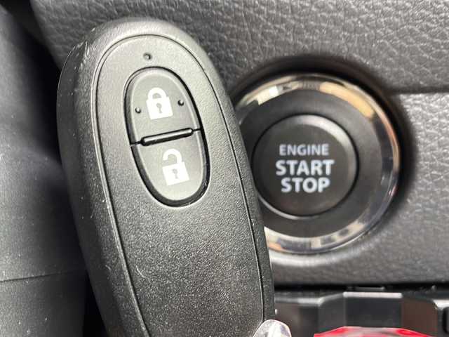 スズキ ハスラー X ターボ 愛知県 2018(平30)年 6.4万km ピュアホワイトP 衝突被害軽減ブレーキ/社外8インチSDナビ　ナビあり/シートヒーター/社外フルセグTV/CD DVD/Bluetooth/純正アルミホイール/キセノンヘッドライト/オートライト/ETC/ステアリングスイッチ/スマートキー/プッシュスタート