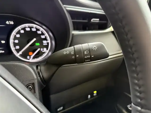 トヨタ ハリアー G 京都府 2023(令5)年 3万km ブラック ワンオーナー車/トヨタセーフティセンス/・プリクラッシュセーフティ/・レーダークルーズコントロール/・ロードサインアシスト/・アダブティブハイビームシステム/・横断歩行者検知機能/純正8インチメモリーナビ、地デジ、Bluetooth/USB端子/バックカメラ/デジタルインナーミラ/運転席パワーシート/パワーバックドア/ビルトインETC/LEDヘッドランプ/スペアキー/純正18インチアルミホイール
