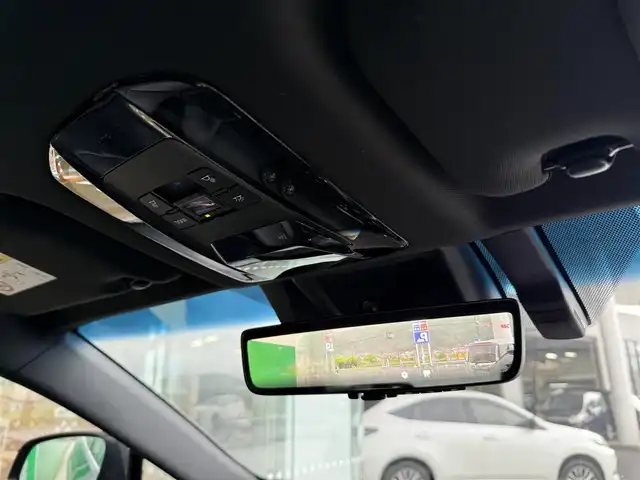 トヨタ ハリアー G 京都府 2023(令5)年 3万km ブラック ワンオーナー車/トヨタセーフティセンス/・プリクラッシュセーフティ/・レーダークルーズコントロール/・ロードサインアシスト/・アダブティブハイビームシステム/・横断歩行者検知機能/純正8インチメモリーナビ、地デジ、Bluetooth/USB端子/バックカメラ/デジタルインナーミラ/運転席パワーシート/パワーバックドア/ビルトインETC/LEDヘッドランプ/スペアキー/純正18インチアルミホイール