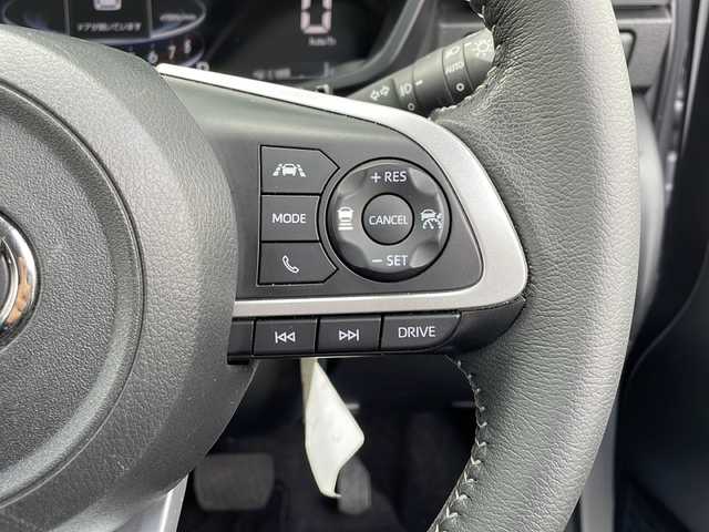 トヨタ ライズ Z 長野県 2023(令5)年 1.8万km ブラックマイカメタリック/シャイニングホワイトパール 禁煙車/ワンオーナー/純正ナビ【NMZK-W73D】/(CD/DVD/フルセグTV/Bluetooth)/スマートアシスト/・衝突回避支援ブレーキ/・ブレーキ制御付誤発進抑制機能/・車線逸脱抑制制御機能/・車線逸脱警報機能/・先行車発進お知らせ機能/・サイドビューランプ/・レーンキープコントロール/・ブラインドスポットモニター/・進入禁止標識認識機能/・アダプティブドライビングビーム/・全車速追従機能付アダプティブクルーズコントロール/パノラミックビューモニター/ビルトインETC2.0/ドライブレコーダー/シートヒーター/革巻きステアリング/ステアリングスイッチ/LEDヘッドライト/フォグランプ/オートライト/電動パーキングブレーキ/ブレーキホールド/スマートキー/Pスタート/電動格納ミラー/純正17インチAW/純正フロアマット