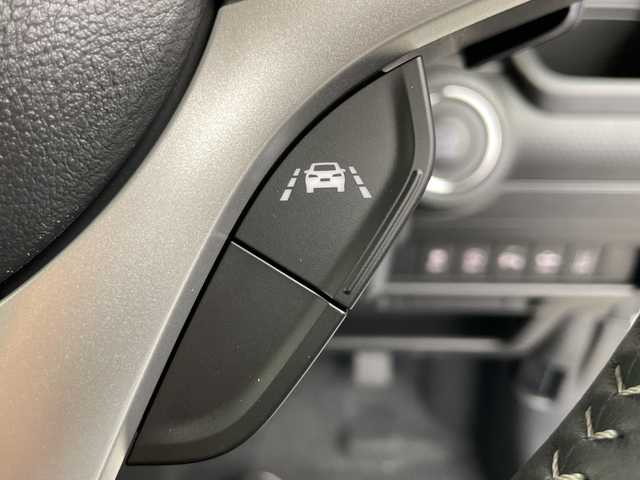 スズキ クロスビー HYBRID MZ 富山県 2025(令7)年 0.1千km キャラバンアイボリーパールメタリック/ホワイト 2トーンルーフ 登録済未使用車/４WD/全方位カメラ/衝突被害軽減ブレーキ/横滑り防止装置/アダプティブクルーズコントロール/レーンキープアシスト/オートマチックハイビーム/ダウンヒルアシストコントロール/盗難防止装置/コーナーセンサー/シートヒーター/パドルシフト/スマートキー/プッシュスタート/アイドリングストップ/ドアバイザー/純正16インチAW