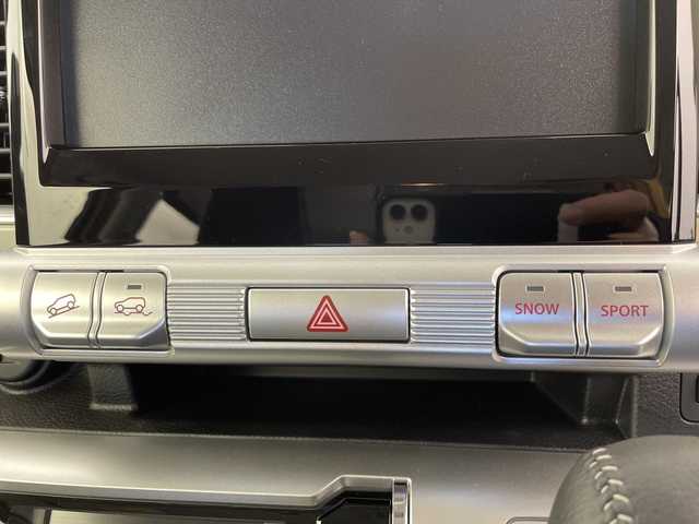 スズキ クロスビー HYBRID MZ 富山県 2025(令7)年 0.1千km キャラバンアイボリーパールメタリック/ホワイト 2トーンルーフ 登録済未使用車/４WD/全方位カメラ/衝突被害軽減ブレーキ/横滑り防止装置/アダプティブクルーズコントロール/レーンキープアシスト/オートマチックハイビーム/ダウンヒルアシストコントロール/盗難防止装置/コーナーセンサー/シートヒーター/パドルシフト/スマートキー/プッシュスタート/アイドリングストップ/ドアバイザー/純正16インチAW