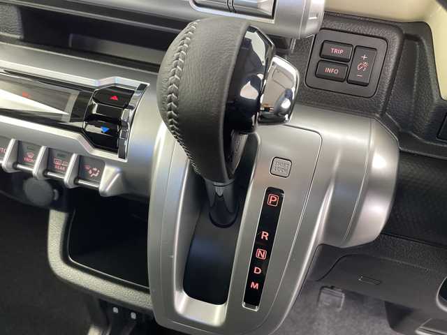 スズキ クロスビー HYBRID MZ 富山県 2025(令7)年 0.1千km キャラバンアイボリーパールメタリック/ホワイト 2トーンルーフ 登録済未使用車/４WD/全方位カメラ/衝突被害軽減ブレーキ/横滑り防止装置/アダプティブクルーズコントロール/レーンキープアシスト/オートマチックハイビーム/ダウンヒルアシストコントロール/盗難防止装置/コーナーセンサー/シートヒーター/パドルシフト/スマートキー/プッシュスタート/アイドリングストップ/ドアバイザー/純正16インチAW