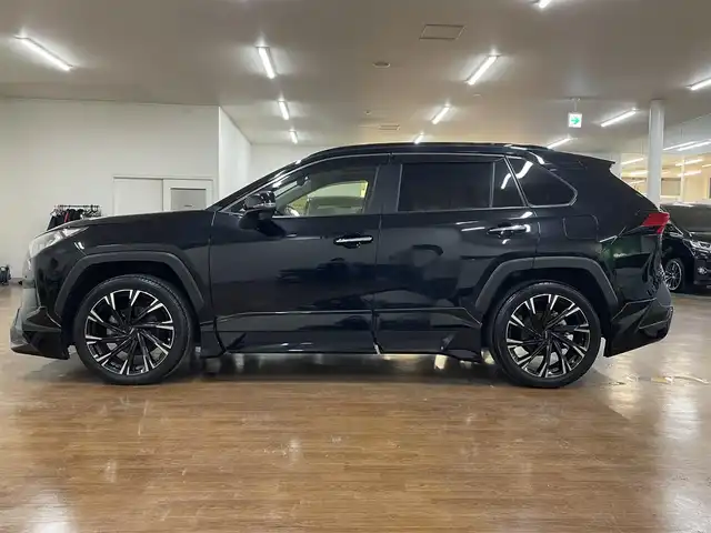 トヨタ ＲＡＶ４ G Zパッケージ 道央・札幌 2020(令2)年 3.4万km アティチュードブラックマイカ 4WD/ワンオーナー/サンルーフ/TRDフルエアロ/純正SDナビ/・フルセグTV/CD/DVD/BT/SD/USB/TVキャンセラー/バックカメラ/Toyota Safety Sense/ ・プリクラッシュセーフティ/ ・レーントレーシングアシスト/ ・オートマチックハイビーム/ ・ロードサインアシスト/ ・レーダークルーズコントロール/ ・先行車発進告知機能/パワーバックドア/純正ドライブレコーダー/前席シートヒーター/横滑り防止装置/ステアリングヒーター/オートクルーズコントロール/ビルトインETC2.0/ブレーキホールド/電動パーキングブレーキ/ブラインドスポットモニター/デジタルインナーミラー/運転席パワーシート/運転席シートメモリ機能/ダウンヒルアシスト/オートライト/オートハイビーム/LEDヘッドライト/フォグライト/リアUSB/プッシュスタート/スマートキー/スペアキー/前後クリアランスソナー/ルーフレーフ/TRD20インチエアロ/革巻きステアリング/カーテンエアバッグ/取扱説明書/ナビ取扱説明書/新車時保証書