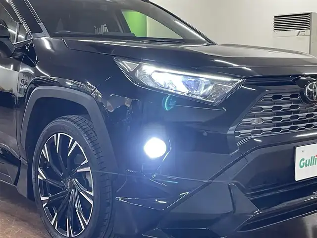 トヨタ ＲＡＶ４ G Zパッケージ 道央・札幌 2020(令2)年 3.4万km アティチュードブラックマイカ 4WD/ワンオーナー/サンルーフ/TRDフルエアロ/純正SDナビ/・フルセグTV/CD/DVD/BT/SD/USB/TVキャンセラー/バックカメラ/Toyota Safety Sense/ ・プリクラッシュセーフティ/ ・レーントレーシングアシスト/ ・オートマチックハイビーム/ ・ロードサインアシスト/ ・レーダークルーズコントロール/ ・先行車発進告知機能/パワーバックドア/純正ドライブレコーダー/前席シートヒーター/横滑り防止装置/ステアリングヒーター/オートクルーズコントロール/ビルトインETC2.0/ブレーキホールド/電動パーキングブレーキ/ブラインドスポットモニター/デジタルインナーミラー/運転席パワーシート/運転席シートメモリ機能/ダウンヒルアシスト/オートライト/オートハイビーム/LEDヘッドライト/フォグライト/リアUSB/プッシュスタート/スマートキー/スペアキー/前後クリアランスソナー/ルーフレーフ/TRD20インチエアロ/革巻きステアリング/カーテンエアバッグ/取扱説明書/ナビ取扱説明書/新車時保証書