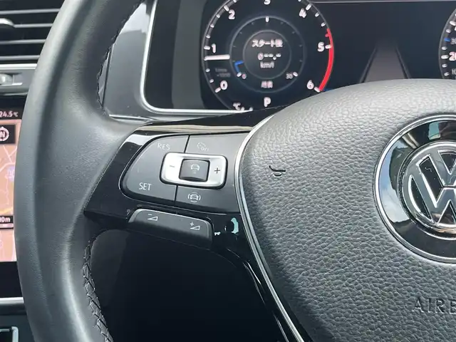 フォルクスワーゲン ゴルフ TDI コンフォートL マイスター 静岡県 2019(令1)年 1.6万km ピュアホワイト ブラインドスポットアシスト/デジタルメータークラスター/ジェスチャーコントロール/DiscoverPro/(Bluetooth/CarPlay)/衝突被害軽減システム/バックカメラ/アダプティブクルーズコントロール/レーンキープアシスト/パーキングアシスト/スマートキー/ETC2.0/ドライブレコーダー/純正フロアマット/純正17インチアルミホイール/保証書/取扱説明書/スペアキー