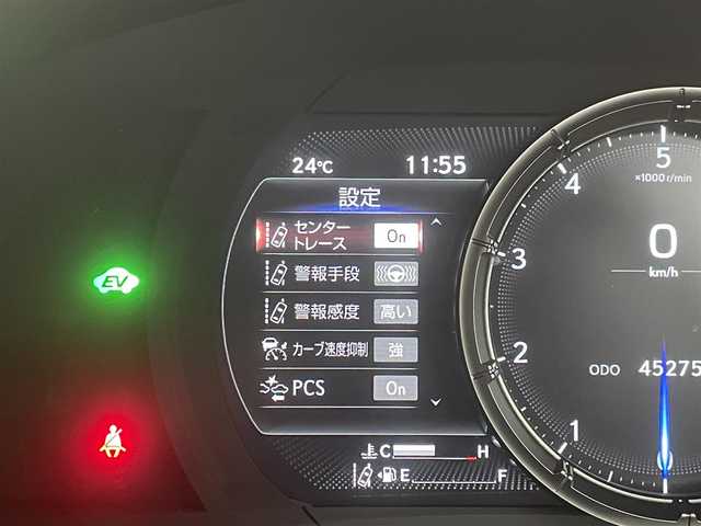 レクサス ＩＳ 300 Fスポーツ 福岡県 2021(令3)年 4.6万km グラファイトブラックガラスフレーク サンルーフ　/純正１０．３型ナビ　/フルセグTV　/全方位カメラ　/ＥＴＣ２．０　/前後ドラレコ　/レーダークルーズコントロール　/コーナーセンサー　/衝突被害軽減ブレーキ　/レーンキープ　/ＰＫＳＢ　/ＢＳＭ　/オートマチックハイビーム　/パドルシフト　/赤革シート　/パワーシート　/シートヒーター　/ステアリングヒーター　/純正１９インチアルミホイール