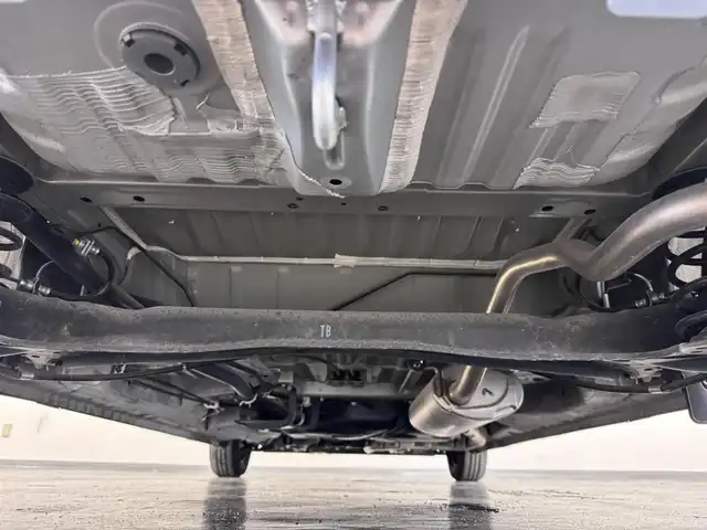 ホンダ Ｎ ＢＯＸ G L ターボ ホンダセンシング 三重県 2018(平30)年 2.2万km モーニングミストブルーM ガソリン・ターボ/FF/MTモード付インパネCVT/純正 8インチナビ VXU-195NBi/（CD/DVD/FM/AM/TV/SD/MusicRack/iPod/USB/Bluetooth/CarPlay）/バックカメラ/両側パワースライドドア/ドライブレコーダー 前方/ビルトイン ETC/Honda SENSING/・衝突軽減ブレーキ［CMBS］/・車線維持支援システム［LKAS］/・路外逸脱抑制機能/・アダプティブクルーズコントロール［ACC］/・先行車発進お知らせ機能/・標識認識機能/装備/・オートライト/・LEDヘッドランプ/・パドルシフト/・オートエアコン/・ステアリングスイッチ/・2.5A 急速充電対応 USB充電ジャックx2/・電動格納ドアミラー/・リヤドアロールサンシェード/・プッシュスタート/・14インチスチールホイール＋純正ホイールキャップ/・スマートキーx2/・保/取/ナビ取/など