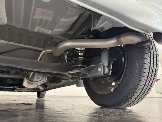ホンダ Ｎ ＢＯＸ G L ターボ ホンダセンシング 三重県 2018(平30)年 2.2万km モーニングミストブルーM ガソリン・ターボ/FF/MTモード付インパネCVT/純正 8インチナビ VXU-195NBi/（CD/DVD/FM/AM/TV/SD/MusicRack/iPod/USB/Bluetooth/CarPlay）/バックカメラ/両側パワースライドドア/ドライブレコーダー 前方/ビルトイン ETC/Honda SENSING/・衝突軽減ブレーキ［CMBS］/・車線維持支援システム［LKAS］/・路外逸脱抑制機能/・アダプティブクルーズコントロール［ACC］/・先行車発進お知らせ機能/・標識認識機能/装備/・オートライト/・LEDヘッドランプ/・パドルシフト/・オートエアコン/・ステアリングスイッチ/・2.5A 急速充電対応 USB充電ジャックx2/・電動格納ドアミラー/・リヤドアロールサンシェード/・プッシュスタート/・14インチスチールホイール＋純正ホイールキャップ/・スマートキーx2/・保/取/ナビ取/など