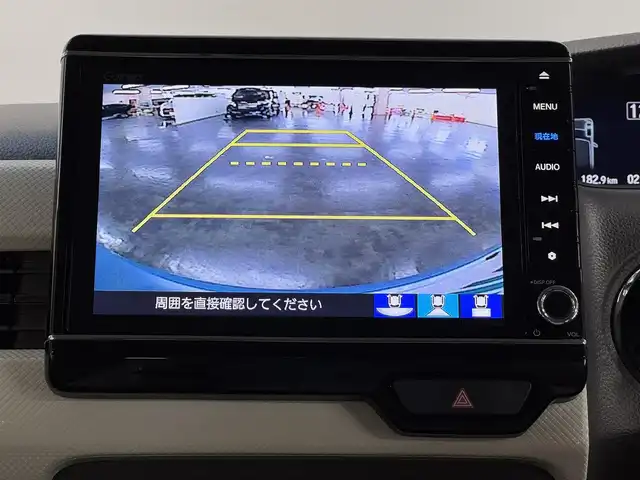ホンダ Ｎ ＢＯＸ G L ターボ ホンダセンシング 三重県 2018(平30)年 2.2万km モーニングミストブルーM ガソリン・ターボ/FF/MTモード付インパネCVT/純正 8インチナビ VXU-195NBi/（CD/DVD/FM/AM/TV/SD/MusicRack/iPod/USB/Bluetooth/CarPlay）/バックカメラ/両側パワースライドドア/ドライブレコーダー 前方/ビルトイン ETC/Honda SENSING/・衝突軽減ブレーキ［CMBS］/・車線維持支援システム［LKAS］/・路外逸脱抑制機能/・アダプティブクルーズコントロール［ACC］/・先行車発進お知らせ機能/・標識認識機能/装備/・オートライト/・LEDヘッドランプ/・パドルシフト/・オートエアコン/・ステアリングスイッチ/・2.5A 急速充電対応 USB充電ジャックx2/・電動格納ドアミラー/・リヤドアロールサンシェード/・プッシュスタート/・14インチスチールホイール＋純正ホイールキャップ/・スマートキーx2/・保/取/ナビ取/など