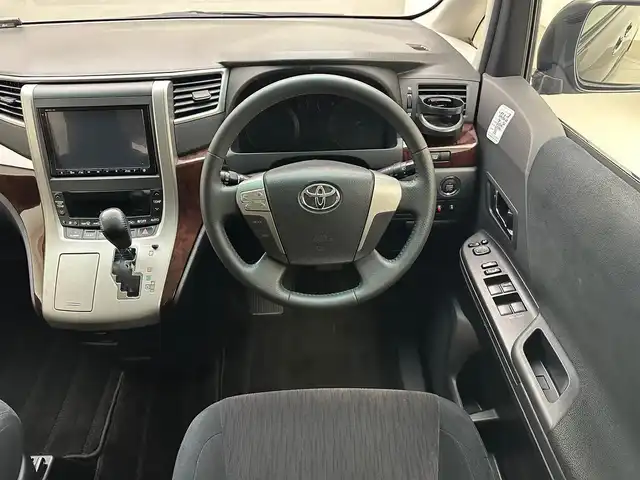 トヨタ ヴェルファイア 2．4Z 兵庫県 2013(平25)年 6.3万km ブラック 純正HDDナビ　（NHZN-X61G）/（CD、DVD、SD、BT、フルセグ）/バックカメラ/コーナーセンサー/両側パワースライドドア/ビルトインETC/純正ドアバイザー/社外フロアマット/HID/フォグランプ/純正18インチAW