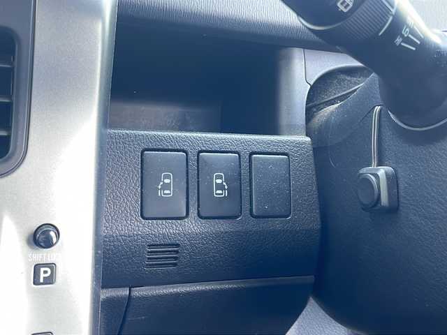 トヨタ ヴォクシー ZS 煌Ⅱ 長野県 2012(平24)年 8.7万km ブラック ・純正8インチHDDナビゲーション/CD DVD フルセグTV Bluetooth/・バックカメラ/・ビルトインETC/・ワンオーナー/・両側パワースライドドア/・パドルシフト/・ステアリングリモコン/・スマートキー/・エンジンプッシュスタート/・ウィンカーミラー/・電動格納ミラー