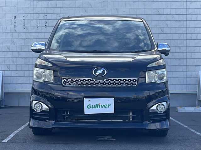 トヨタ ヴォクシー ZS 煌Ⅱ 長野県 2012(平24)年 8.7万km ブラック ・純正8インチHDDナビゲーション/CD DVD フルセグTV Bluetooth/・バックカメラ/・ビルトインETC/・ワンオーナー/・両側パワースライドドア/・パドルシフト/・ステアリングリモコン/・スマートキー/・エンジンプッシュスタート/・ウィンカーミラー/・電動格納ミラー