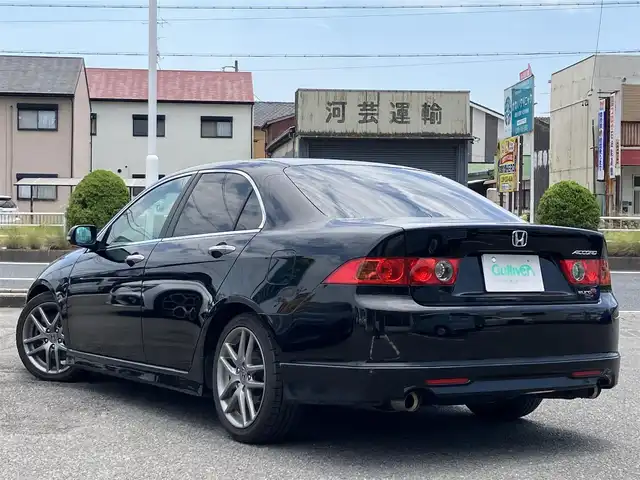 ホンダ アコード ユーロ R 三重県 2007(平19)年 14.2万km ナイトホークブラックパール ♪6速マニュアル/♪車検 令和8年8月6日迄/社外ディスプレイオーディオ/・Bluetoothオーディオ/momoステアリング/レカロシート/HIDヘッドライト/フォグライト/ウィンカーミラー/純正17インチAW/フロアマット/スモークフィルム/電格ミラー/ETC