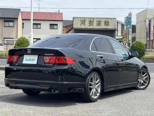 ホンダ アコード ユーロ R 三重県 2007(平19)年 14.2万km ナイトホークブラックパール ♪6速マニュアル/♪車検 令和8年8月6日迄/社外ディスプレイオーディオ/・Bluetoothオーディオ/momoステアリング/レカロシート/HIDヘッドライト/フォグライト/ウィンカーミラー/純正17インチAW/フロアマット/スモークフィルム/電格ミラー/ETC