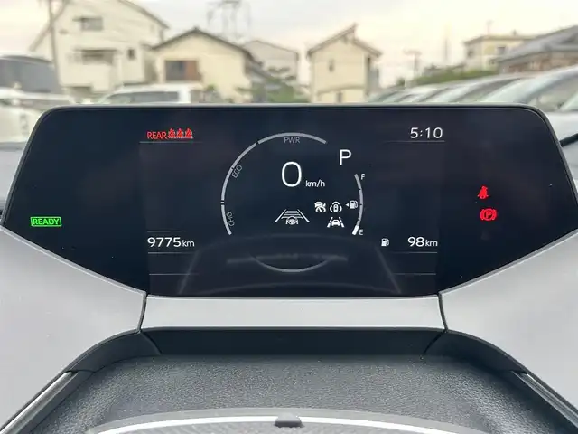 トヨタ プリウス Z 大阪府 2025(令7)年 1万km プラチナホワイトパールマイカ ワンオーナー/BSM/モデリスタエアロ/純正ディスプレイオーディオ（ナビ付/BT/フルセグ）/車外カメラ（バック/全方位）/衝突被害軽減システム/レーンキープアシスト/横滑り防止装置/ビルトインETC2.0/パワーシート（D席）/デジタルインナーミラー/パワーバックドア/純正AW（19インチ）/純正LEDライト/純正フロアマット/スマートキー/保証書/取扱説明書