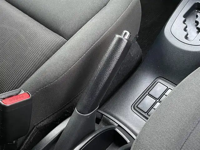 トヨタ アクア S スタイルブラック 熊本県 2018(平30)年 7.6万km ブラックマイカ モデリスタエアロ/衝突軽減ブレーキ/レーンキープアシスト/プッシュスタート/純正ナビ/（CD・DVD・フルセグTV・BTオーディオ・SD）/バックカメラ/ビルトインETC/社外15インチAW/LEDヘッドライト/オートライト/フォグライト/前後コーナーセンサー/横滑り防止装置/ウィンカーミラー/純正フロアマット/ドアバイザー