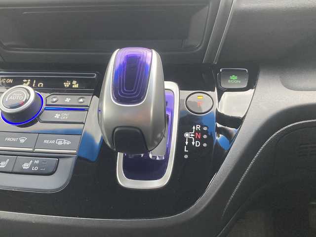 ホンダ フリード ハイブリット EX 佐賀県 2016(平28)年 9.8万km ブルーホライゾンM Gathers9インチナビ/バックカメラ/両側パワースライドドア/衝突被害軽減ブレーキ/路線逸脱警報/アダプティブクルーズコントロール/ビルトインETC/ハーフレザーシート/シートヒーター/ステアリングリモコン/ハーフレザーシート/シートヒーター/プッシュスタート/スマートキー/LEDヘッドライト/純正アルミホイール