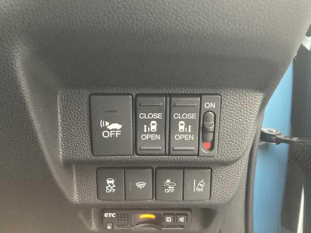 ホンダ フリード ハイブリット EX 佐賀県 2016(平28)年 9.8万km ブルーホライゾンM Gathers9インチナビ/バックカメラ/両側パワースライドドア/衝突被害軽減ブレーキ/路線逸脱警報/アダプティブクルーズコントロール/ビルトインETC/ハーフレザーシート/シートヒーター/ステアリングリモコン/ハーフレザーシート/シートヒーター/プッシュスタート/スマートキー/LEDヘッドライト/純正アルミホイール