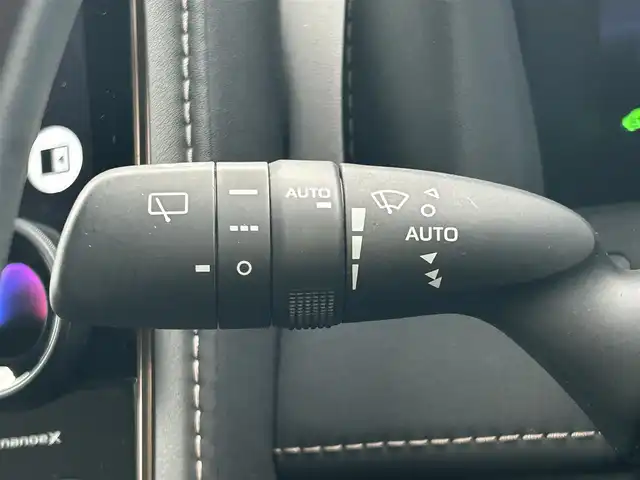 トヨタ ヴェルファイア ハイブリット Z プレミア 和歌山県 2023(令5)年 2.1万km プラチナホワイトパールマイカ モデリスタエアロ/サンルーフ/ユニバーサルステップ/シグネチャーイルミネーション/純正メーカーナビ/純正フリップダウンモニター/TVキャンセラー/デジタルインナーミラー/パノラミックビューモニター/プリクラッシュセーフティー/レーダークルーズコントロール/ブラインドスポットモニター/クリアランスソナー/両側パワースライドドア/パワーバックドア/パワーシート/シートヒーター/シートエアベンチレーション/前後ドライブレコーダー/純正アルミホイール/純正フロアマット/LEDヘッドライト/フォグランプ/オートライト/オートマチックハイビーム