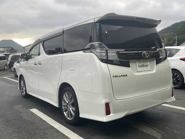 トヨタ ヴェルファイア Z Aエディション ゴールデンアイズ 京都府 2017(平29)年 6.8万km ホワイトパールクリスタルシャイン アルパイン１１インチナビ　バックカメラ　後席フリップダウンモニター　両側パワースライドドア　ＬＥＤヘッドライト　クリアランスソナー　クルーズコントロール　電動リアゲート　ビルトインＥＴＣ　禁煙車