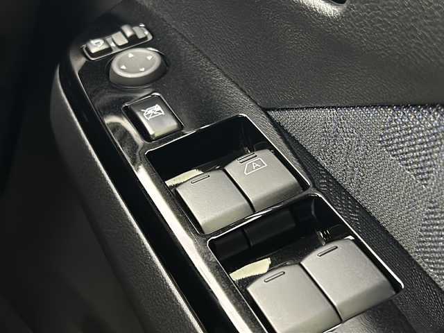 日産 デイズ ハイウェイスターX 宮城県 2022(令4)年 1.8万km フローズンバニラパール/アッシュブラウンM ワンオーナー/純正ナビ/(AM/FM/iPod/SD/TV/USB/BT/AUX/CD)/全方位カメラ/ETC2.0/プッシュスタート/スマートキー/スペアキー/オートライト/LEDヘッドライト/フォグランプ/ヘッドライトレベライザー/純正14インチアルミホイール/純正フロアマット