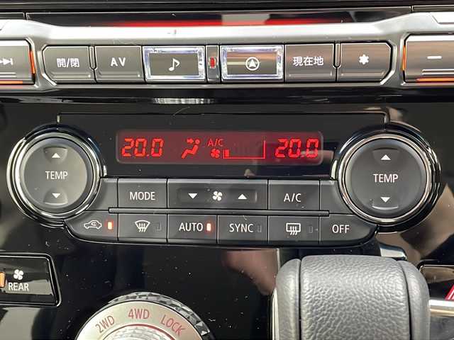 三菱 デリカＤ：５ シャモニー 大阪府 2025(令7)年 0.4万km ブラックダイヤモンド ALIPINE11型専用ナビ/【フルセグTV/Bluetooth/CD/DVD/HDMI/USB】/8人乗り/オートステップ/アラウンドビューモニター/パワーバックドア/両側パワースライドドア/ブラインドスポットモニター(BSM)/e-Assist/衝突被害軽減ブレーキ/レーダークルーズコントロール/車線逸脱警報システム/オートマチックハイビーム/後側方車両検知警報システム/前後コーナーセンサー/オートホールド/ハーフレザーシート/シートヒーター/ステアリングヒーター/パドルシフト/LEDヘッドライト/純正18インチアルミホイール/スマートキー/スペアキー1本