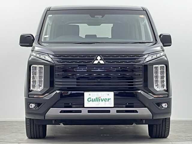 三菱 デリカＤ：５ シャモニー 大阪府 2025(令7)年 0.4万km ブラックダイヤモンド ALIPINE11型専用ナビ/【フルセグTV/Bluetooth/CD/DVD/HDMI/USB】/8人乗り/オートステップ/アラウンドビューモニター/パワーバックドア/両側パワースライドドア/ブラインドスポットモニター(BSM)/e-Assist/衝突被害軽減ブレーキ/レーダークルーズコントロール/車線逸脱警報システム/オートマチックハイビーム/後側方車両検知警報システム/前後コーナーセンサー/オートホールド/ハーフレザーシート/シートヒーター/ステアリングヒーター/パドルシフト/LEDヘッドライト/純正18インチアルミホイール/スマートキー/スペアキー1本