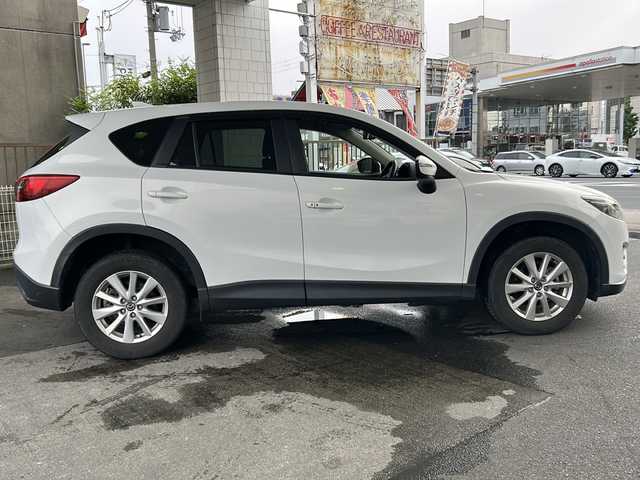 マツダ ＣＸ－５ XD 京都府 2015(平27)年 7.6万km クリスタルホワイトパールマイカ 純正ＳＤナビ　/バックサイドカメラ　/ドライブレコーダー/ＴＣＳ　　/ＭＴモード付　/LEDヘッドライト/衝突被害軽減システム　/盗難防止装置　/純正アルミホイール　/Bluetooh接続/ウィンカーミラー　/ＥＴＣ　/AACエアコン/オートライト/純正アルミホイール/エンジンスタートボタン/ＣＤ/スペアキー/リモコンキー
