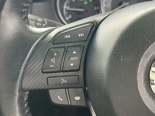 マツダ ＣＸ－５ XD 京都府 2015(平27)年 7.6万km クリスタルホワイトパールマイカ 純正ＳＤナビ　/バックサイドカメラ　/ドライブレコーダー/ＴＣＳ　　/ＭＴモード付　/LEDヘッドライト/衝突被害軽減システム　/盗難防止装置　/純正アルミホイール　/Bluetooh接続/ウィンカーミラー　/ＥＴＣ　/AACエアコン/オートライト/純正アルミホイール/エンジンスタートボタン/ＣＤ/スペアキー/リモコンキー