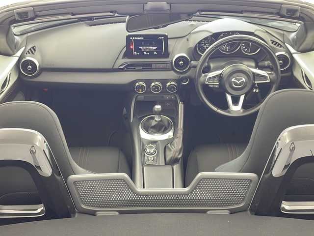 マツダ ロードスター S スペシャルパッケージ 岐阜県 2019(平31)年 6.9万km セラミックM 純正ナビ/Bluetooth/CD.DVD.フルセグTV/ヒートシーター/ドライブレコーダー/横滑り防止/レーンキープアシスト/衝突軽減ブレーキ/コーナーセンサー/バックカメラ/オートライト/LEDヘッドライト/プッシュスタート/スマートキー/スペアキー/ETC