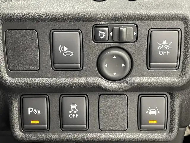 日産 ノート e－パワー ニスモ 熊本県 2020(令2)年 6.6万km スーパーブラック ワンオーナー　/ニスモ専用スポーツシート/純正ナビ（ＣＤ・ＤＶＤ・フルセグ・ＢＴ・ＳＤ・ｉｐｏｄ）/純正フルエアロ　/前後クリアランスソナー　/衝突軽減ブレーキ　/エマージェンシーブレーキ　/車線逸脱警報　/踏み間違い衝突防止　/純正フロアマット/純正１６インチAW/オートライト/LEDヘッドライト/フォグライト/スマートキー/プッシュスタート