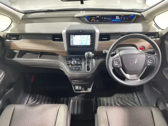 ホンダ フリード G ホンダセンシング 広島県 2020(令2)年 5万km シーグラスブルーパール 禁煙車/純正ナビ/バックカメラ/レーダークルーズコントロール/シートヒーター/両側パワースライドドア/ＥＴＣ/フルセグ/コーナーセンサー/衝突軽減/オートライト/レーンキープ/踏み間違い防止/ＬＥＤヘッドライト/純正15インチホイールキャップ(185/65/R15)/エアバッグ(運転席/助手席)