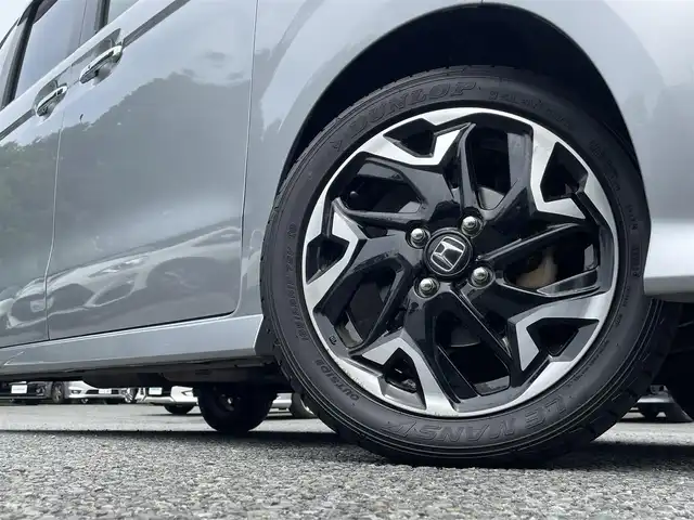 ホンダ Ｎ ＢＯＸ カスタム G L ターボ ホンダセンシング 東京都 2017(平29)年 3.8万km ルナシルバーM ワンオーナー/純正SDナビ（VXM-184VFi）/・フルセグTV/Bluetoothオーディオ/DVD/両側電動スライドドア/バックカメラ/ドライブレコーダー/Honda SENSING/・衝突軽減ブレーキ/・誤発進抑制機能/・後方誤発進抑制機能/・歩行者事故低減ステアリング/・路外逸脱抑制機能/・アダプティブ・クルーズ・コントロール/・LKAS〈車線維持支援システム〉/・オートハイビーム/・先行車発進お知らせ機能/・標識認識機能/純正15インチアルミホイール/LEDヘッドライト/ETC/保証書/取扱説明書/スペアキー