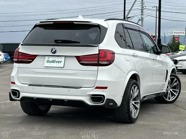ＢＭＷ Ｘ５ xDrive 35d Mスポーツ 道南・函館 2016(平28)年 8.3万km アルピンホワイトⅢ 純正ナビTV・CD・DVD再生/（Bluetooth・USB/AUX）/サンルーフ/黒革シート/シートヒーター/ビルトインETC/コンフォートアクセス/アンビエントライト/LEDヘッドライト・LEDフォグライト/リヤパワーゲート/バックカメラ/前後コーナーセンサー/純正AWスタッドレス車内積み/前後社外リップスポイラー/エアロミラーカバー/新車時保証書/取扱説明書