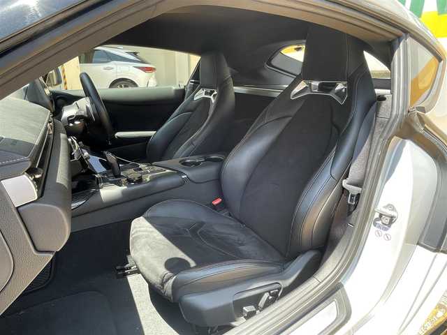 トヨタ スープラ SZ－R 静岡県 2020(令2)年 1.6万km シルバーメタリック 純正ナビ/フルセグTV/BT/USB/バックカメラ/ハーフレザーシート/前席パワーシート/前席シートヒーター /運転席シートメモリー/社外デジタルインナーミラー型前後ドラレコ/衝突軽減ブレーキ/レーンキープアシスト/ブラインドスポットモニター/クリアランスソナー/レーダークルーズコントロール/ETC/LEDヘッドライト/パドルシフト/リヤフォグ/スマートキー×2/保証書/取扱説明書/ナビ取扱説明書