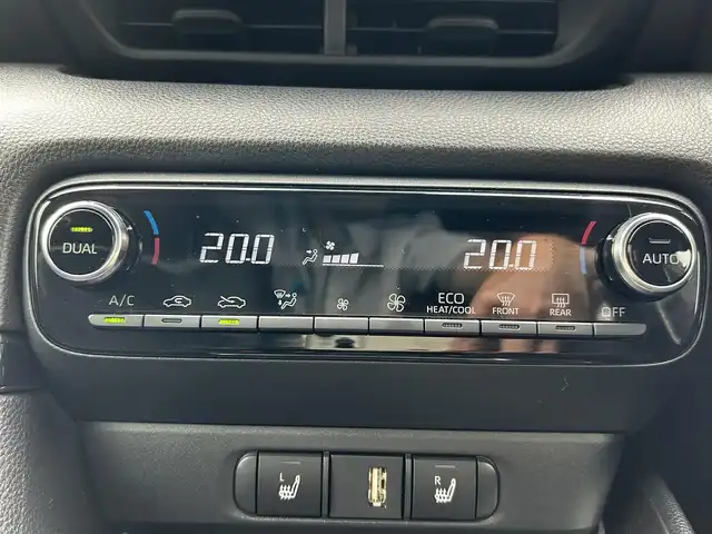 トヨタ ＧＲヤリス RZ ハイパフォーマンス ファーストED 島根県 2020(令2)年 1.3万km プラチナホワイトパールマイカ 4WD/純正メモリナビ　/(フルセグＴＶ・Ｂｌｕｅｔｏｏｔｈ接続)　/ＪＢＬサウンド/前後ドライブレコーダー/ビルトインＥＴＣ　/バックカメラ　/ハーフレザーシート/前席シートヒーター/ステアリングヒーター　/前後コーナーセンサー/レーンアシスト/クルーズコントロール/衝突軽減ブレーキ/横滑り防止装置/アイドリングストップ/スマートキー/プッシュスタート/純正LEDヘッドライト/純正18インチアルミホイール/純正フロアマット
