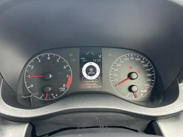 トヨタ ＧＲヤリス RZ ハイパフォーマンス ファーストED 島根県 2020(令2)年 1.3万km プラチナホワイトパールマイカ 4WD/純正メモリナビ　/(フルセグＴＶ・Ｂｌｕｅｔｏｏｔｈ接続)　/ＪＢＬサウンド/前後ドライブレコーダー/ビルトインＥＴＣ　/バックカメラ　/ハーフレザーシート/前席シートヒーター/ステアリングヒーター　/前後コーナーセンサー/レーンアシスト/クルーズコントロール/衝突軽減ブレーキ/横滑り防止装置/アイドリングストップ/スマートキー/プッシュスタート/純正LEDヘッドライト/純正18インチアルミホイール/純正フロアマット