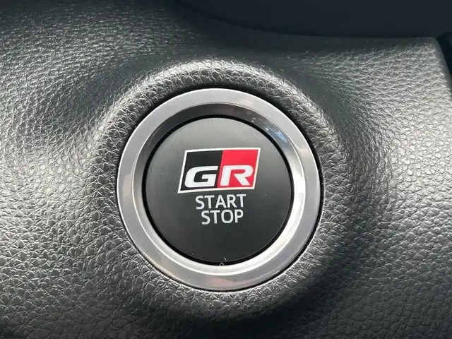 トヨタ ＧＲヤリス RZ ハイパフォーマンス ファーストED 島根県 2020(令2)年 1.3万km プラチナホワイトパールマイカ 4WD/純正メモリナビ　/(フルセグＴＶ・Ｂｌｕｅｔｏｏｔｈ接続)　/ＪＢＬサウンド/前後ドライブレコーダー/ビルトインＥＴＣ　/バックカメラ　/ハーフレザーシート/前席シートヒーター/ステアリングヒーター　/前後コーナーセンサー/レーンアシスト/クルーズコントロール/衝突軽減ブレーキ/横滑り防止装置/アイドリングストップ/スマートキー/プッシュスタート/純正LEDヘッドライト/純正18インチアルミホイール/純正フロアマット