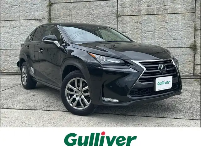 レクサス ＮＸ 300h 長崎県 2015(平27)年 4.4万km スターライトブラックガラスフレーク 純正ナビ/（CD/DVD/BT/フルセグ）/バックカメラ/衝突軽減システム/レーンアシスト/ブラインドスポットモニター/コーナーセンサー/レーダークルーズ/ETC/前席パワーシート/パワーバックドア/パドルシフト/前後ドライブレコーダー/社外レーダー（ZERO330V）/純正18インチAW