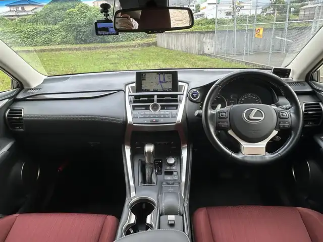 レクサス ＮＸ 300h 長崎県 2015(平27)年 4.4万km スターライトブラックガラスフレーク 純正ナビ/（CD/DVD/BT/フルセグ）/バックカメラ/衝突軽減システム/レーンアシスト/ブラインドスポットモニター/コーナーセンサー/レーダークルーズ/ETC/前席パワーシート/パワーバックドア/パドルシフト/前後ドライブレコーダー/社外レーダー（ZERO330V）/純正18インチAW