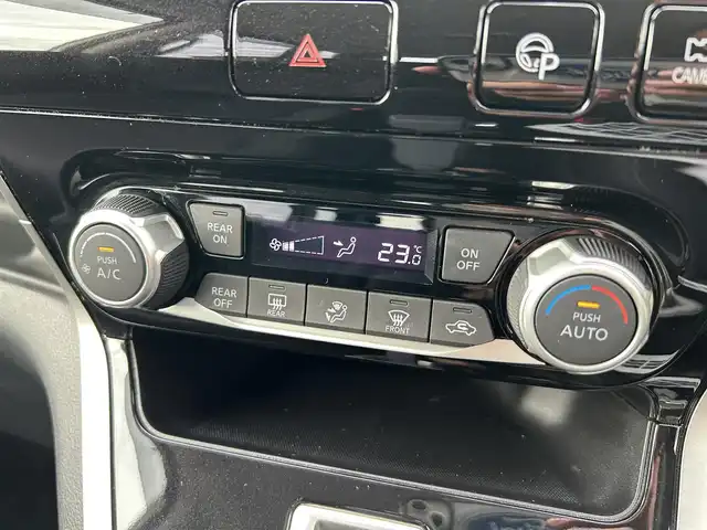 日産 セレナ ハイウェイスターVセレクションⅡ 福岡県 2018(平30)年 7.1万km ブリリアントホワイトパール 純正９型メモリーナビ（フルセグTV・CD・DVD・BT）アラウンドビューモニターエマージェンシーブレーキコーナーセンサー/両側パワースライドドア純正ドラレコETC純正LED・アルミホイールスマートキープッシュスタートnismoドアハンドルプロテクター