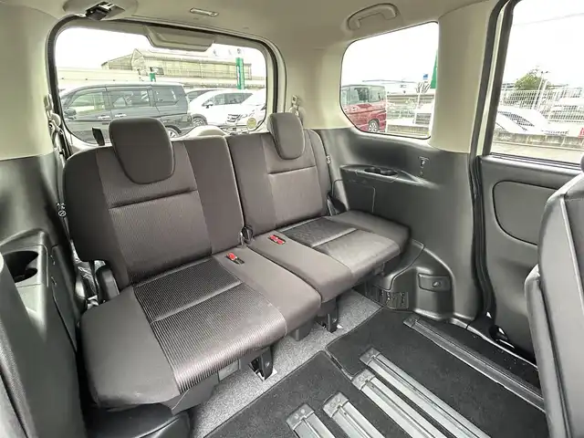日産 セレナ ハイウェイスターVセレクションⅡ 福岡県 2018(平30)年 7.1万km ブリリアントホワイトパール 純正９型メモリーナビ（フルセグTV・CD・DVD・BT）アラウンドビューモニターエマージェンシーブレーキコーナーセンサー/両側パワースライドドア純正ドラレコETC純正LED・アルミホイールスマートキープッシュスタートnismoドアハンドルプロテクター